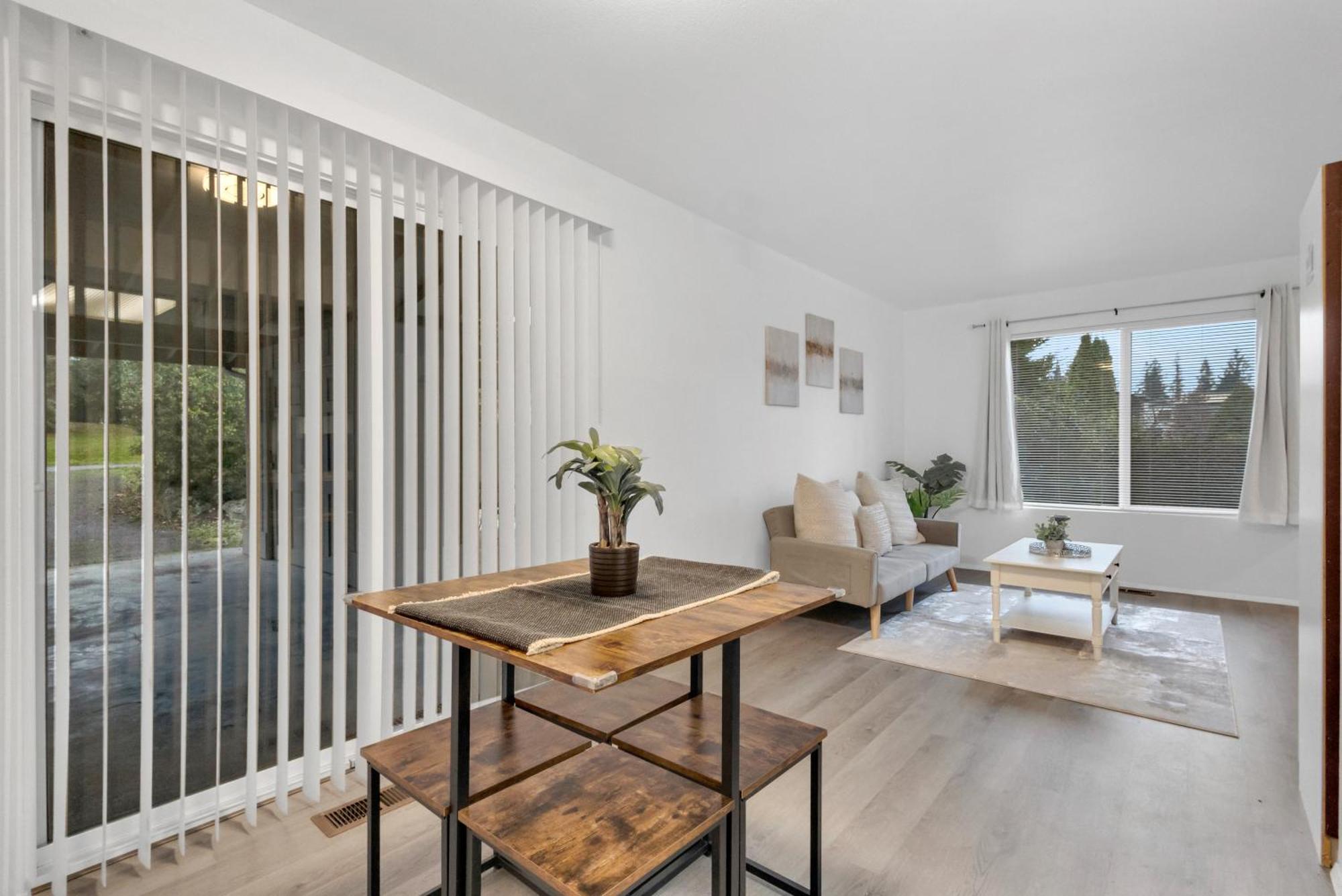 Central Bellevue House Екстериор снимка