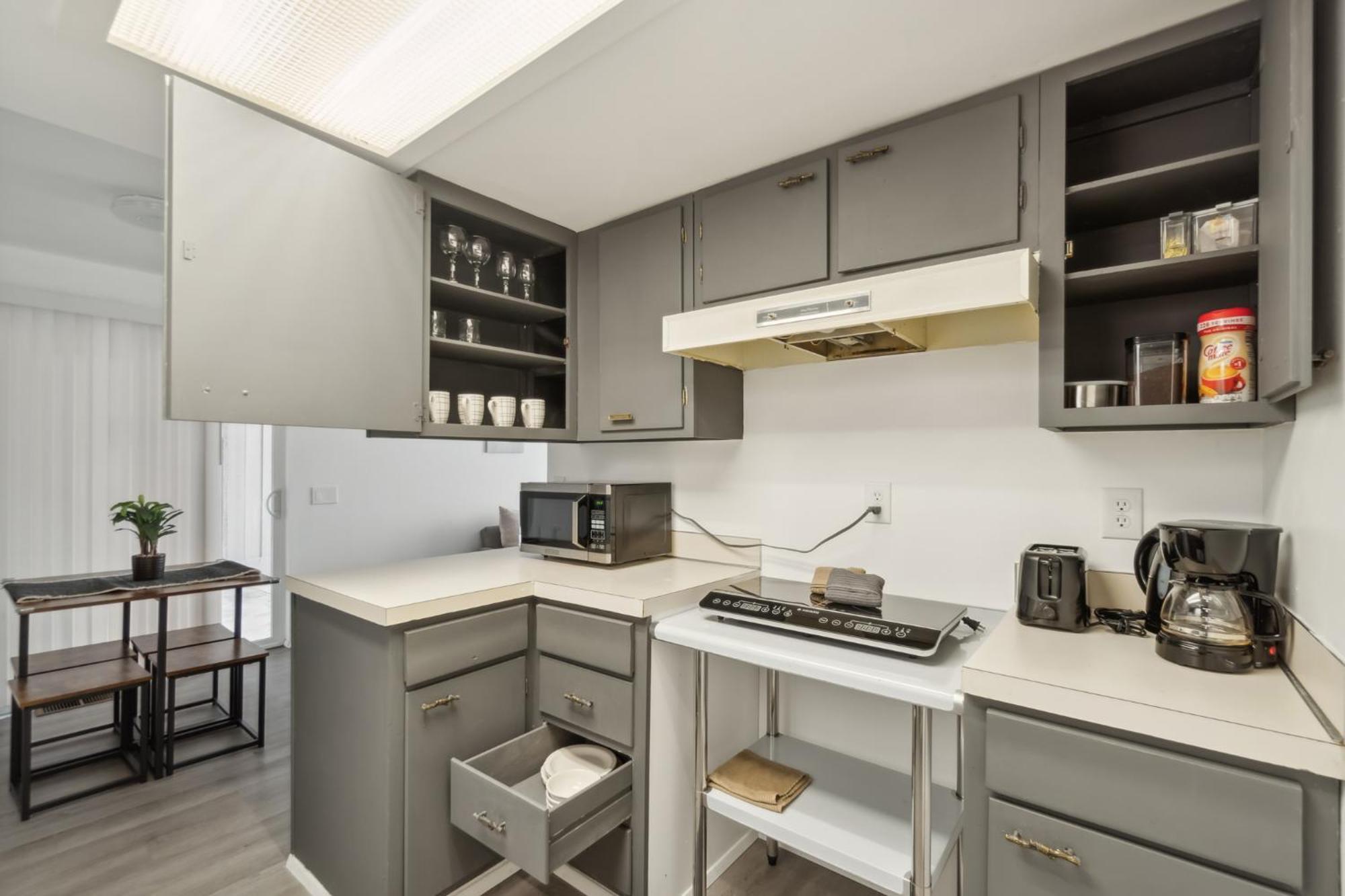 Central Bellevue House Екстериор снимка