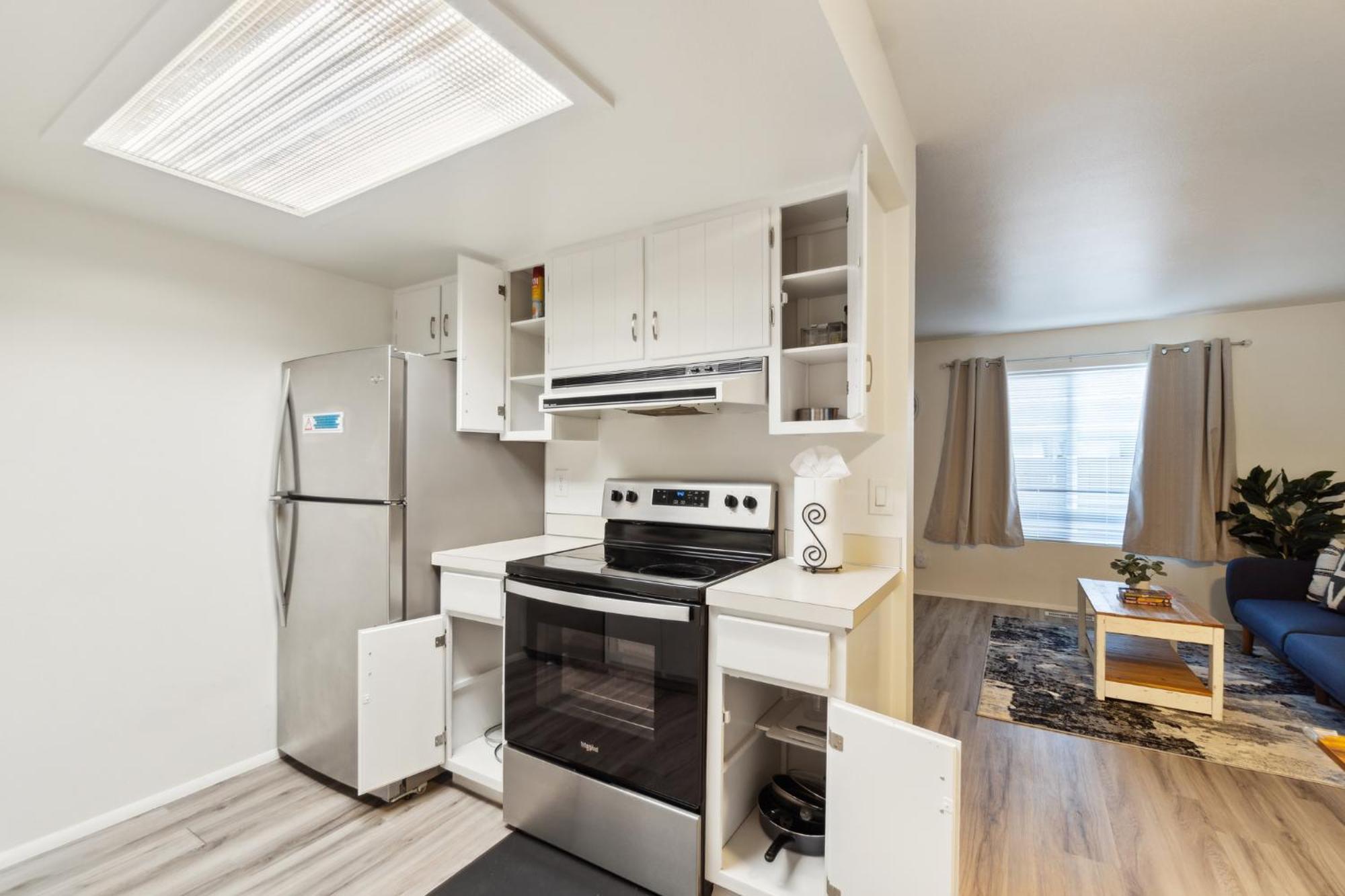 Central Bellevue House Екстериор снимка