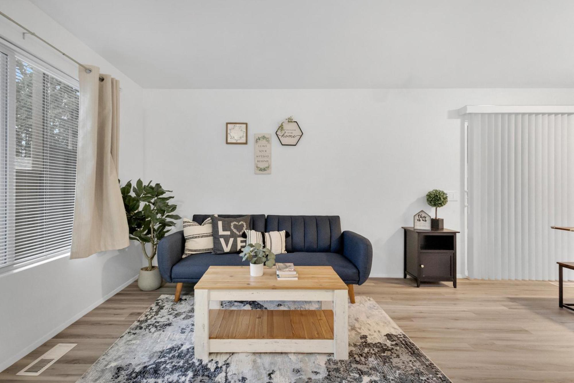 Central Bellevue House Екстериор снимка